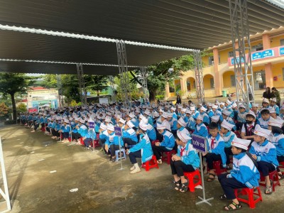 TRƯỜNG TH&THCS MÊ LINH PHỐI HỢP VỚI CÔNG AN XÃ NAM BAN LÂM HÀ TỔ CHỨC CHUYÊN ĐỀ TUYÊN TRUYỀN, PHỔ BIẾN GIÁO DỤC PHÁP LUẬT NĂM HỌC 2025-2026